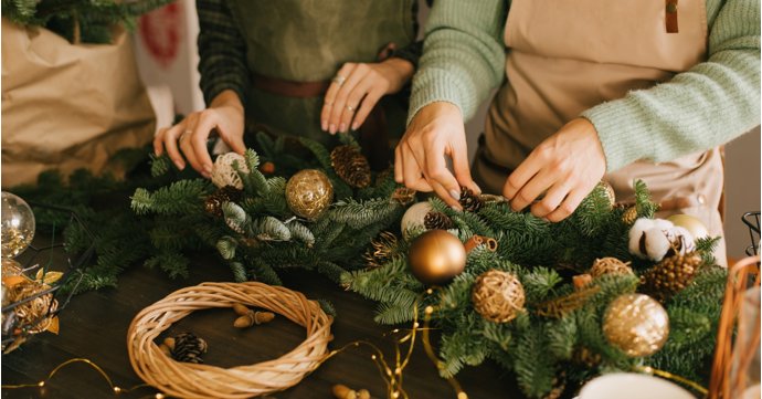 10 best places to try wreath making in Gloucestershire